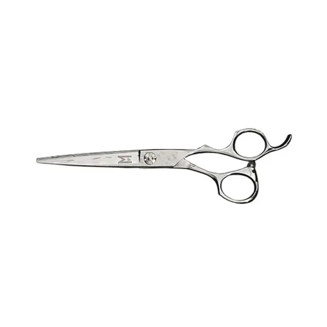 Mashiro Chopin ciseaux coiffure damas décalés