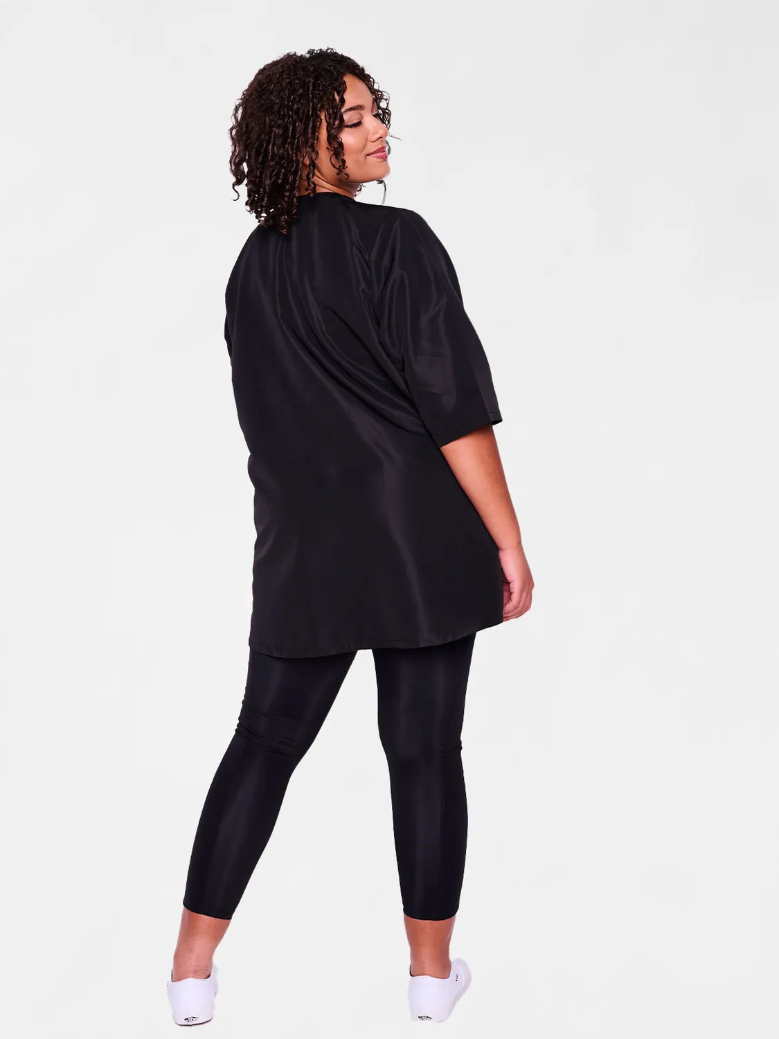 Betty Dain Plus Size Stylist veste coiffeur noire