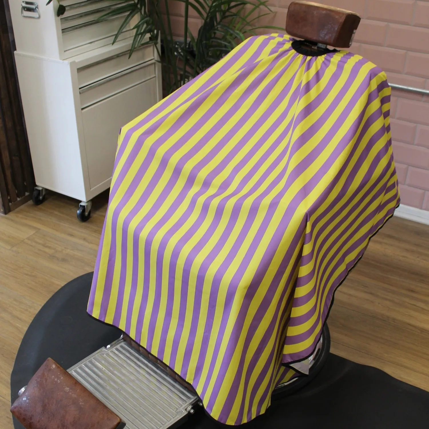 Cape Gang Stripe cape de coupe barber